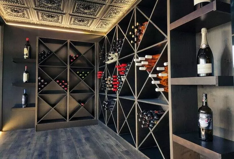 渡假胜地  The Hotel At Falcon Lake