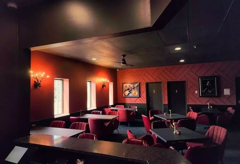 渡假胜地  The Hotel At Falcon Lake