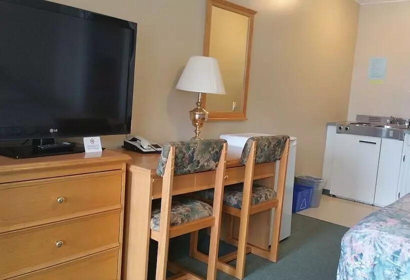 Athabasca Lodge Motel