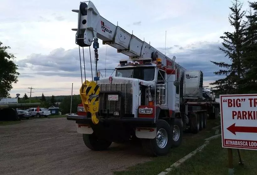 Athabasca Lodge Motel