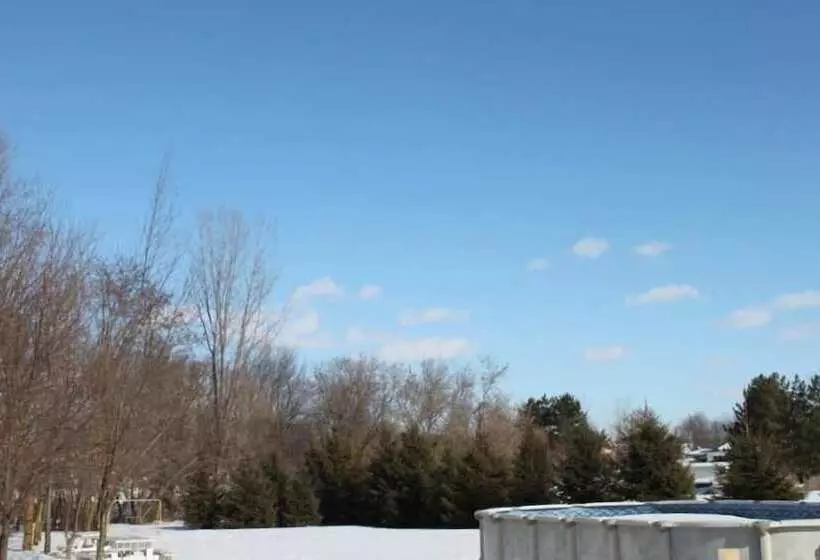 Auberge Motel Le Pigeonnier