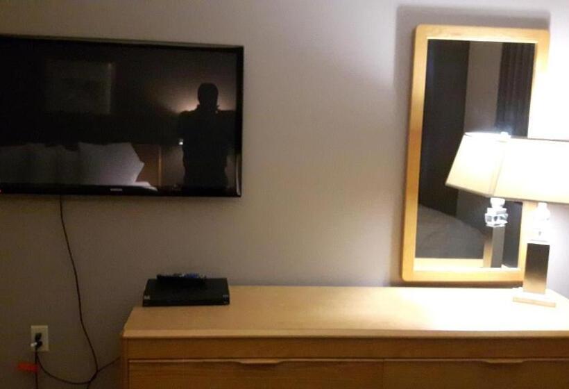 هتل Canway Inn & Suites