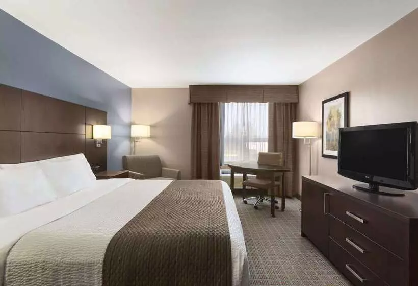 Отель Days Inn By Wyndham Stephenville