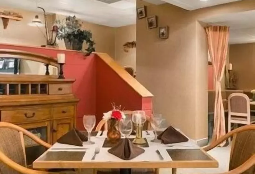 Отель Days Inn By Wyndham Stephenville