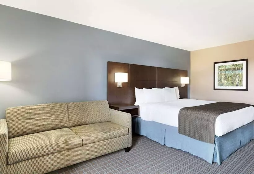 Отель Days Inn By Wyndham Stephenville