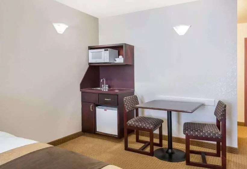 Отель Gold Circle Inn