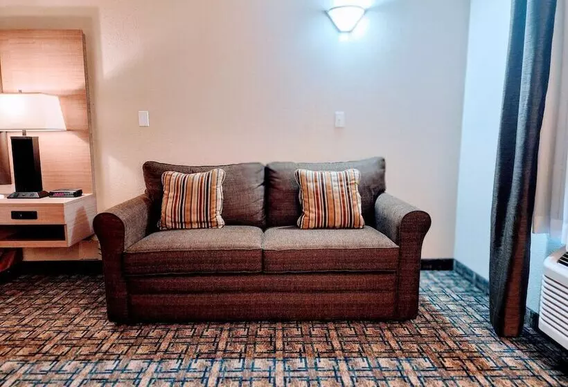 Отель Gold Circle Inn