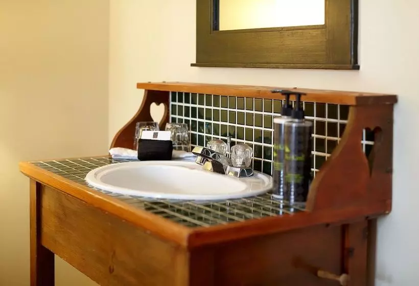 Hotel Middle Beach Lodge