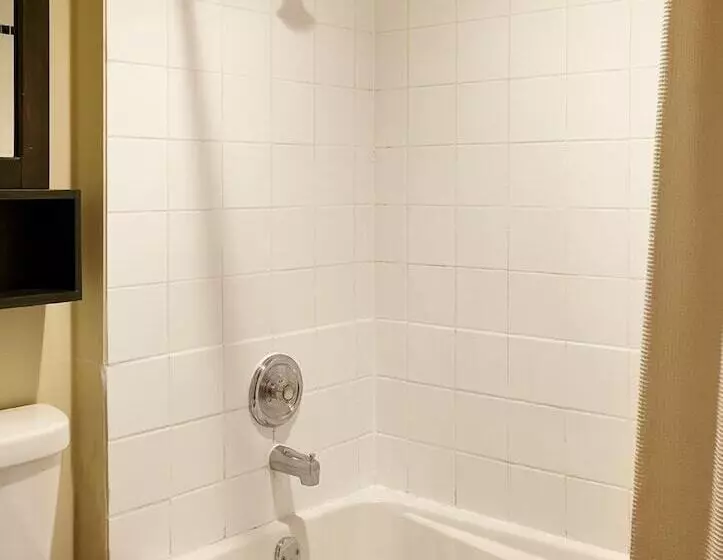 Hotel Middle Beach Lodge