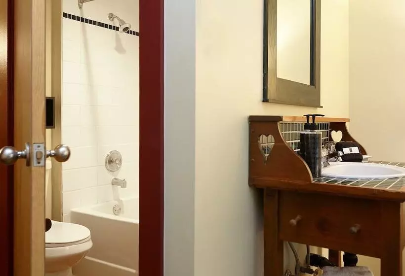 Hotel Middle Beach Lodge