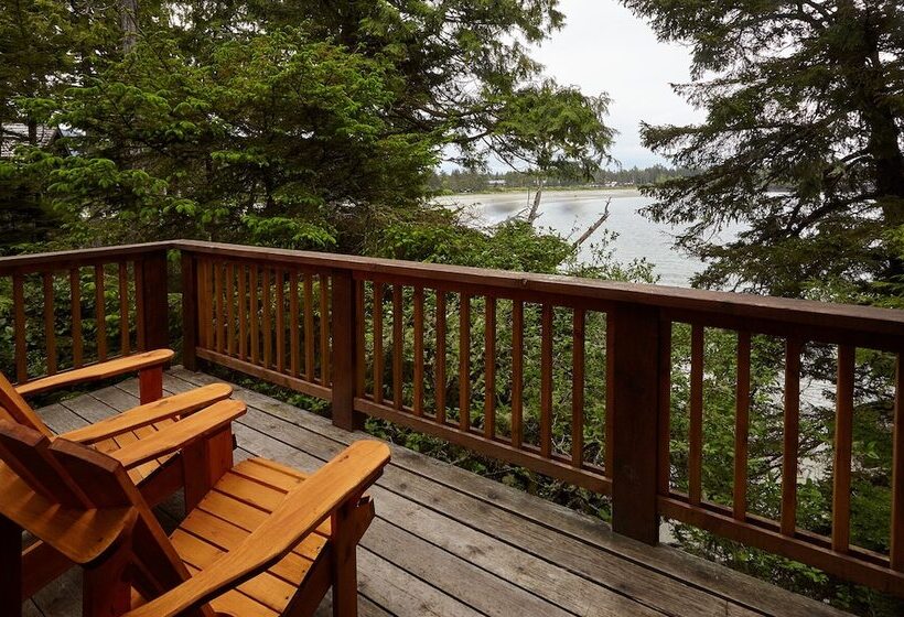 هتل Middle Beach Lodge