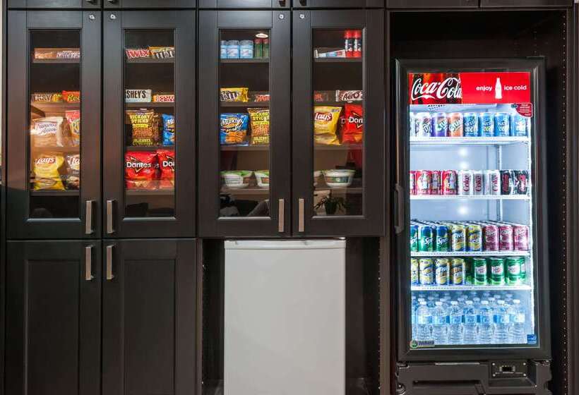 酒店 Ramada By Wyndham Sherwood Park