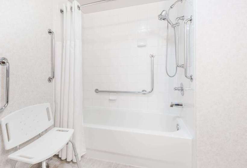 酒店 Ramada By Wyndham Sherwood Park