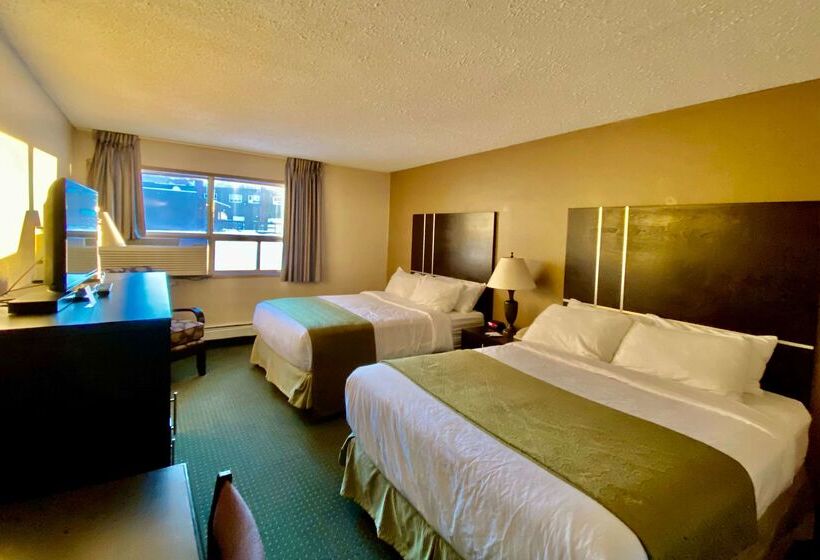 فندق Ramada By Wyndham Whitecourt
