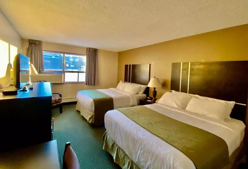 ホテル Ramada By Wyndham Whitecourt
