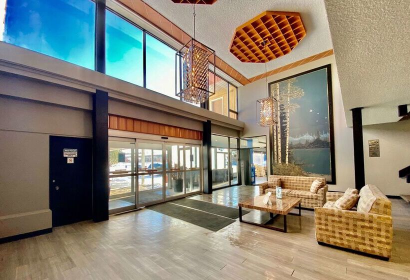 فندق Ramada By Wyndham Whitecourt