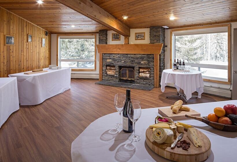 Szálloda Rocky Mountain Ski Lodge