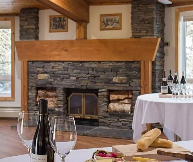 호텔 Rocky Mountain Ski Lodge