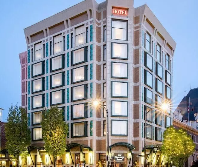 The Magnolia Hotel & Spa