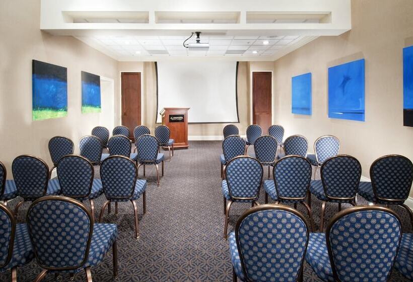 The Magnolia Hotel & Spa