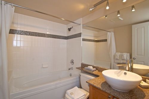 בית מלון כפרי Town Plaza Suites By Golden Dreams