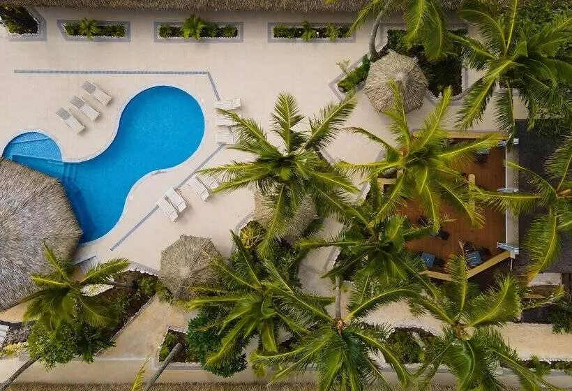 هتل Club Raro Resort Adults Only