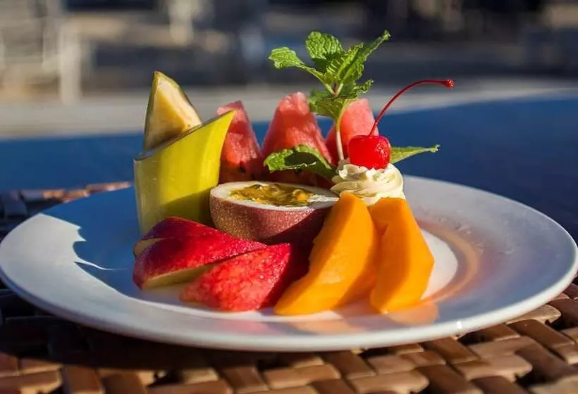 هتل Club Raro Resort Adults Only