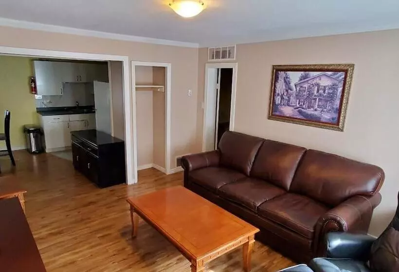 ホテル Comox Valley Inn & Suites