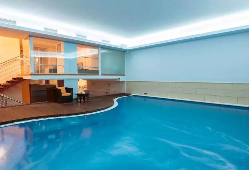 Szálloda Royal Neptun