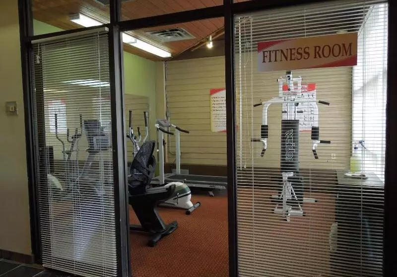 호텔 Walking Eagle Inn & Lodge