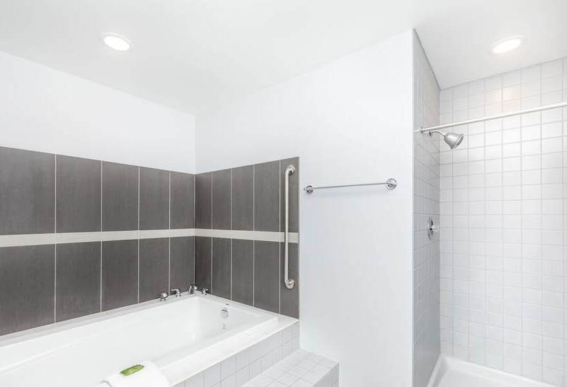 בית מלון כפרי Westridge Motor Inn