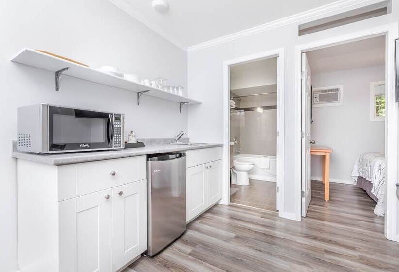 בית מלון כפרי Westridge Motor Inn