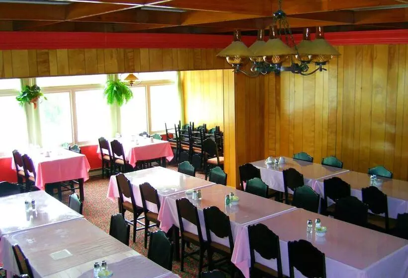 Stiles Motel Hill View