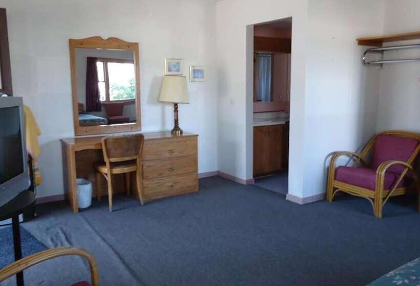 Stiles Motel Hill View