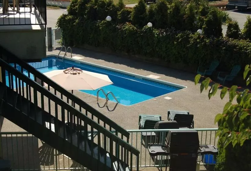 Summerland Motel