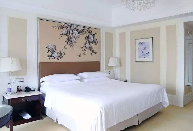 هتل Pudong Shangrila, Shanghai