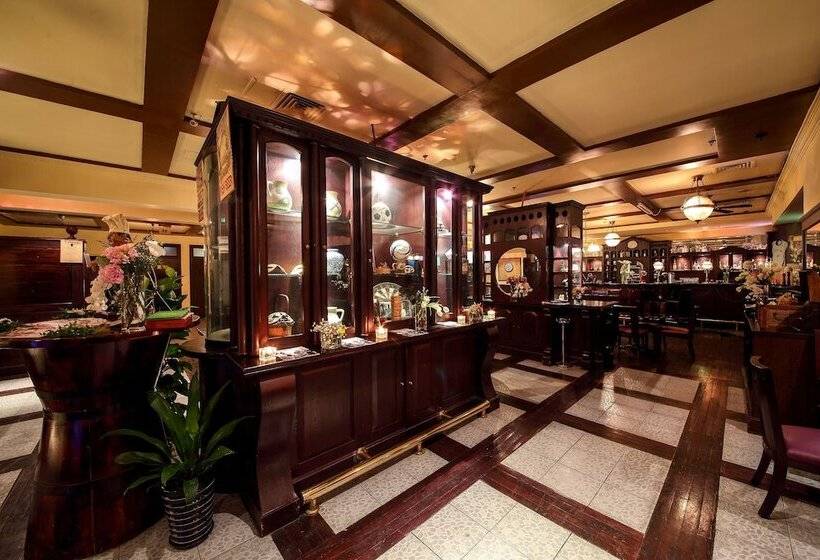 Sheraton Nanjing Kingsley Hotel & Towers