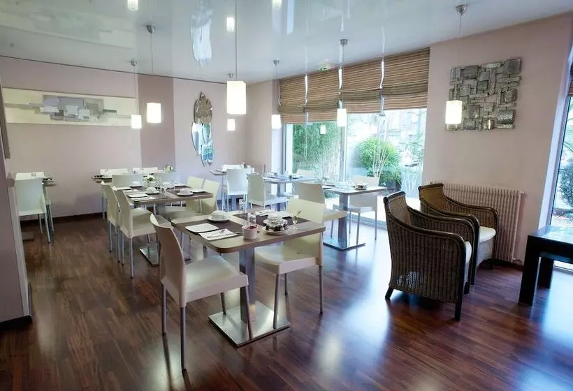 Brit Hotel Le Surcouf