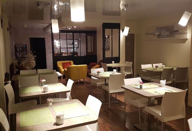 Brit Hotel Le Surcouf