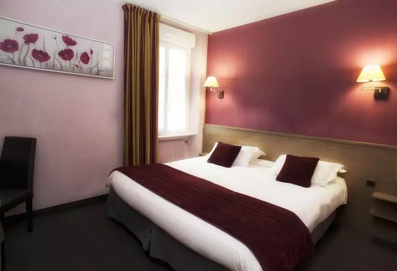 Brit Hotel Le Surcouf