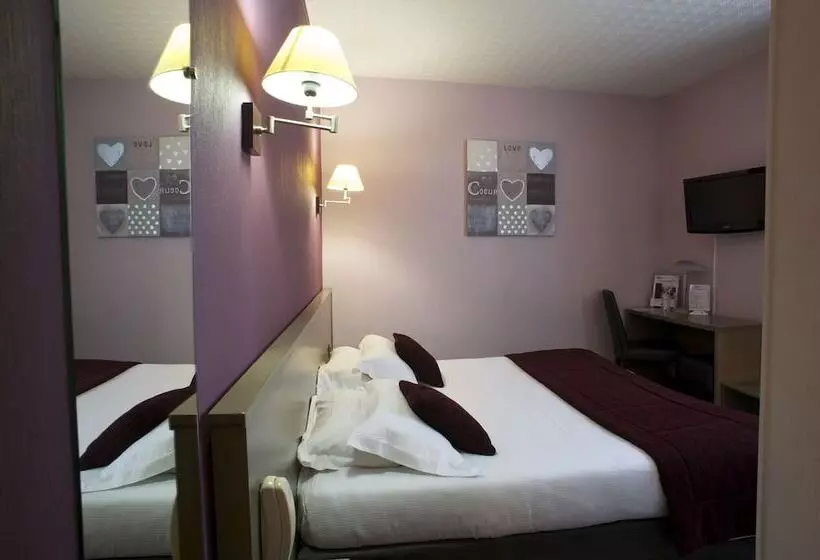 Brit Hotel Le Surcouf