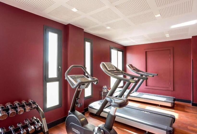 فندق Cannes Centre Univers