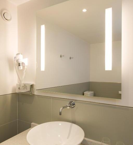 فندق Cannes Centre Univers