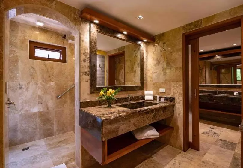 Отель Luna Volcán, Adventure Spa Formerly Luna Runtún