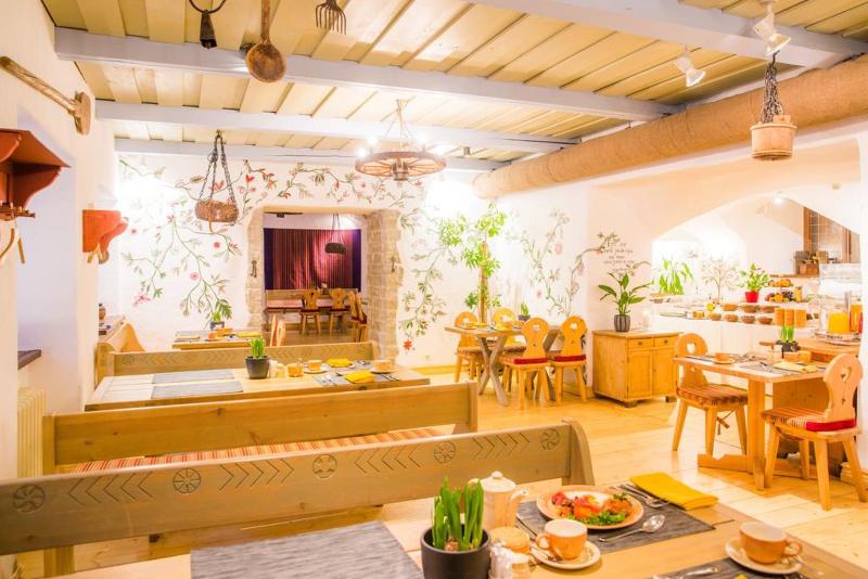 هتل St. Petersbourg   Small Luxury S Of The World