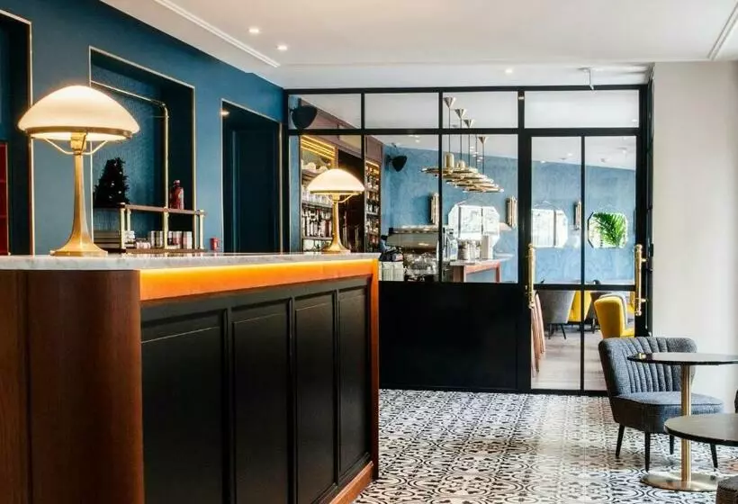 ホテル Andre Latin