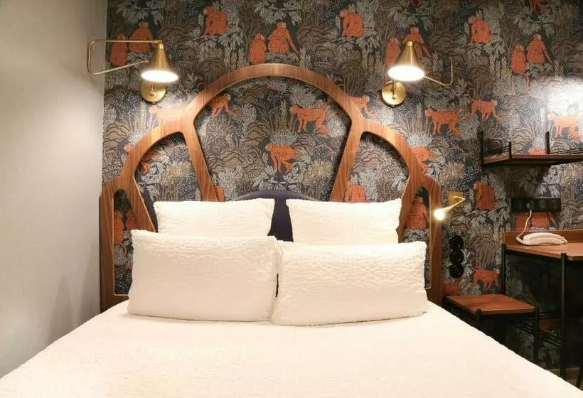 ホテル Andre Latin