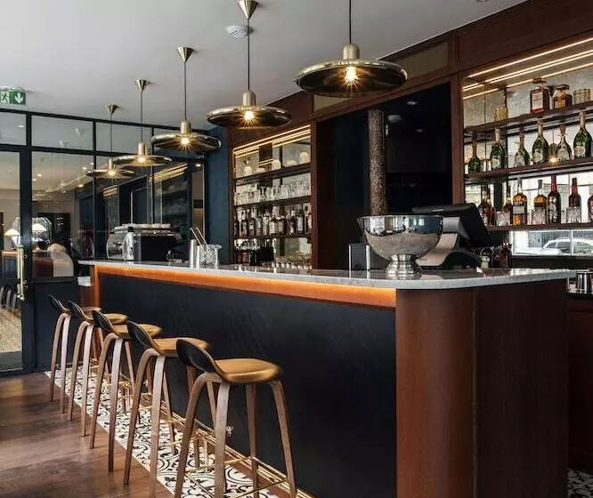 ホテル Andre Latin