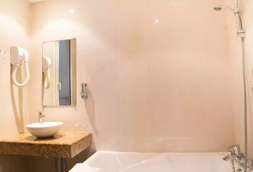 ホテル Andre Latin