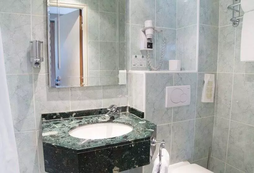 ホテル Andre Latin